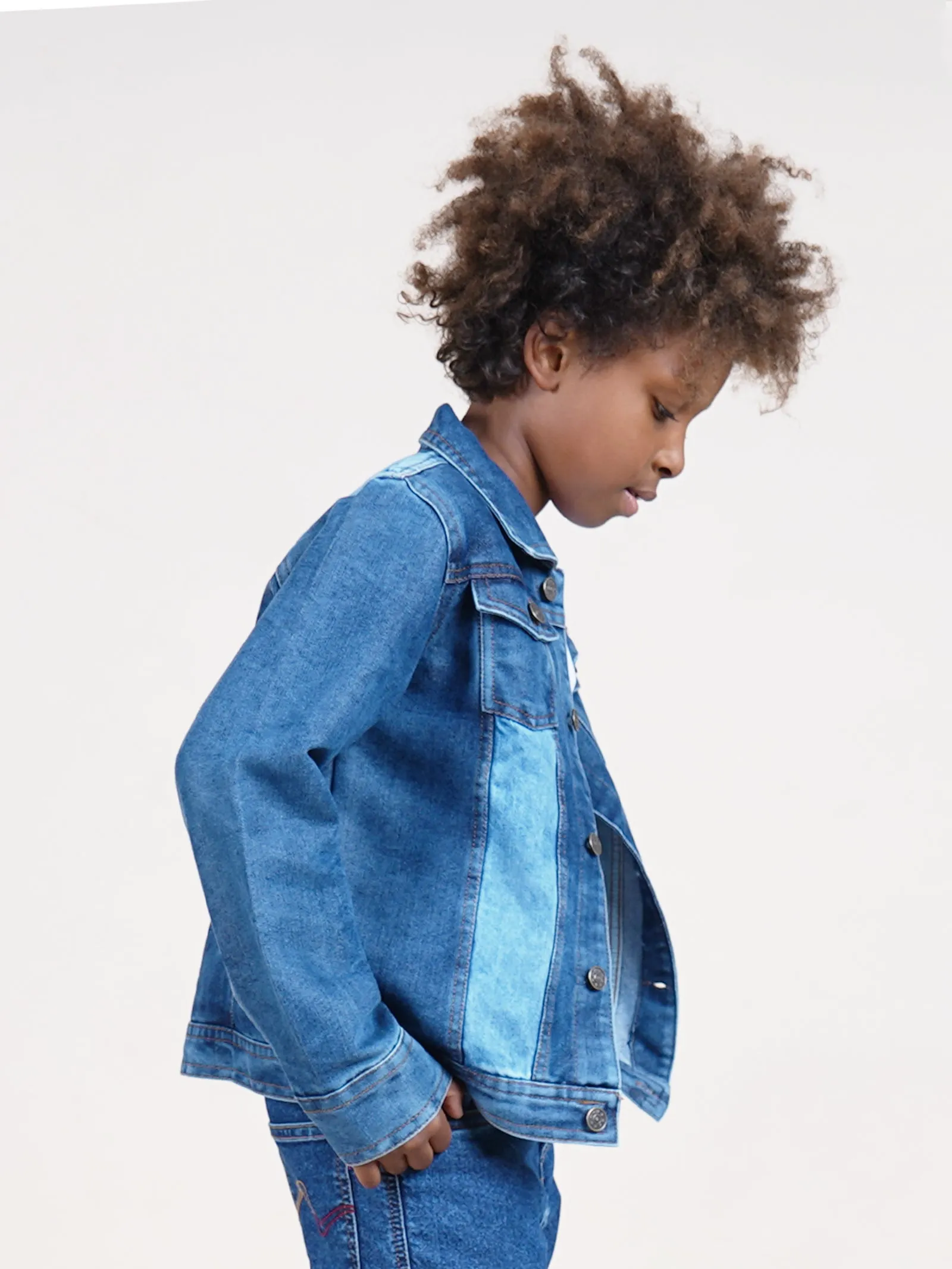 Boys Full Sleeves Denim Jacket With Contrast Wash Effect